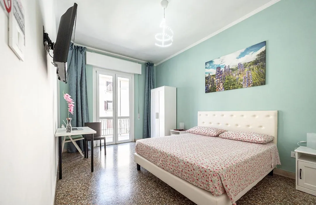 Caracciolo Apartment - Metro San Giovanni-1