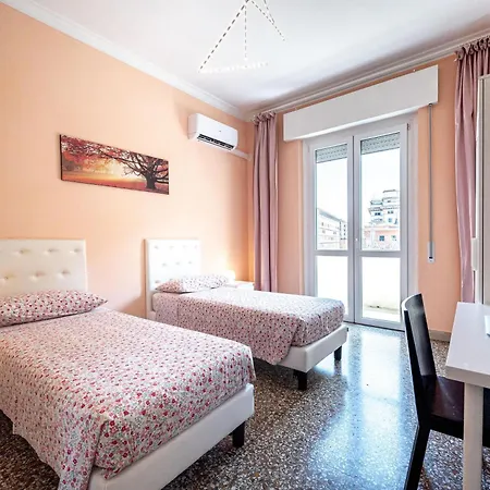 Caracciolo Apartment - Metro San Giovanni-2